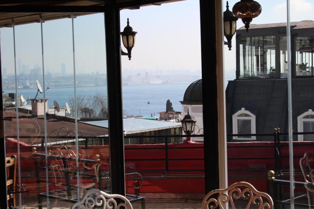 Bahaus Guesthouse Hostel Стамбул Экстерьер фото